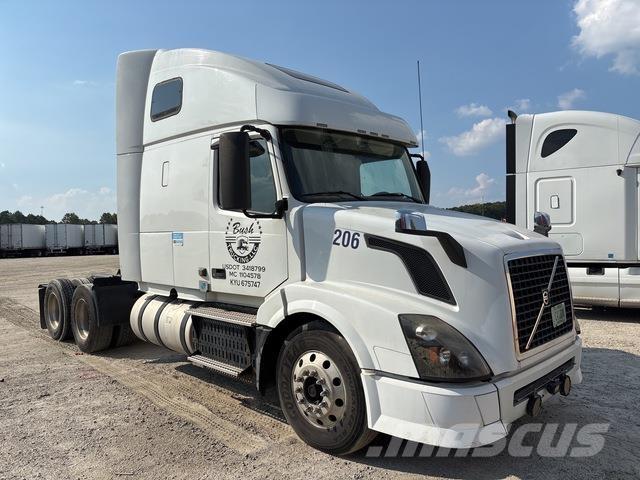 Volvo VNL Tractor Units