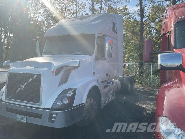 Volvo VNL Tractor Units