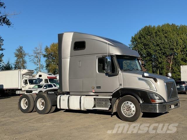 Volvo VNL Tractor Units