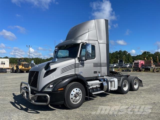 Volvo VNL 300 Tractor Units
