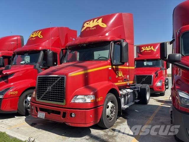 Volvo VNM42T Tractor Units