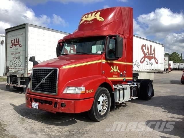 Volvo VNM42T Tractor Units