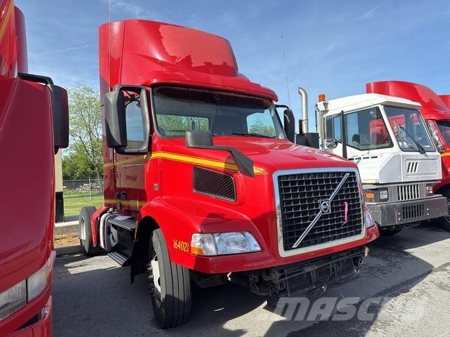 Volvo VNM42T Tractor Units