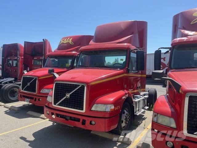 Volvo VNM42T Tractor Units