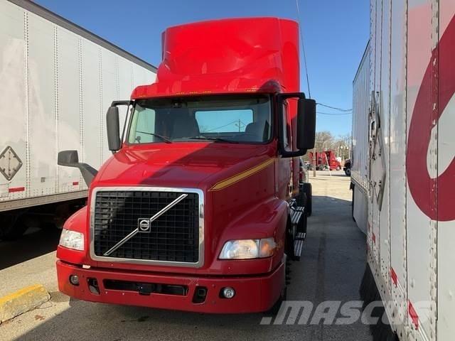 Volvo VNM42T Tractor Units