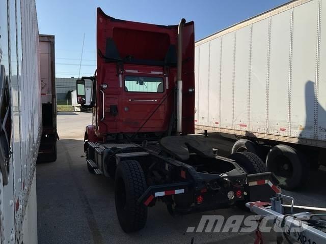 Volvo VNM42T Tractor Units