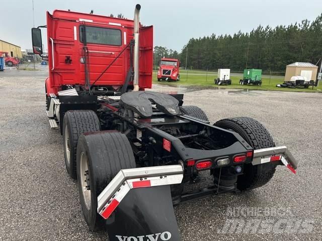 Volvo VNR Tractor Units