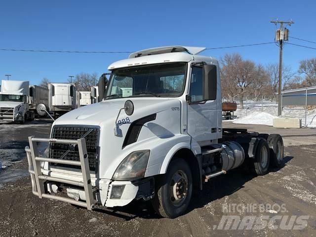 Volvo VNR64T Tractor Units