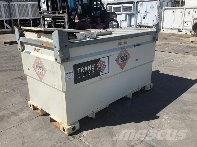 Western 20TCG Fuel and additive tanks