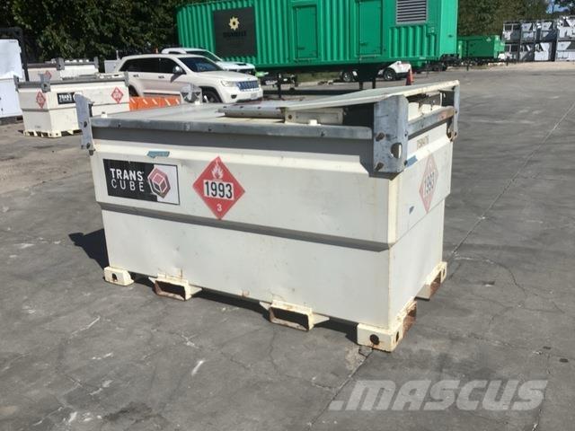 Western 20TCG Fuel and additive tanks