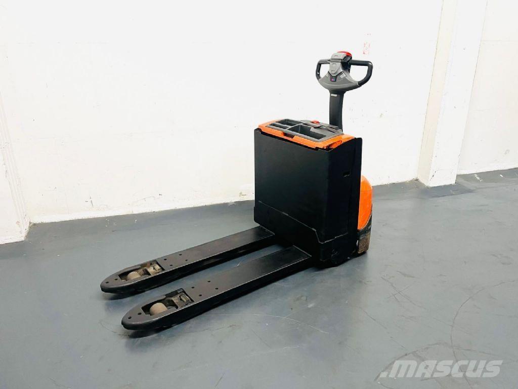 BT LWE 200 Low lifter