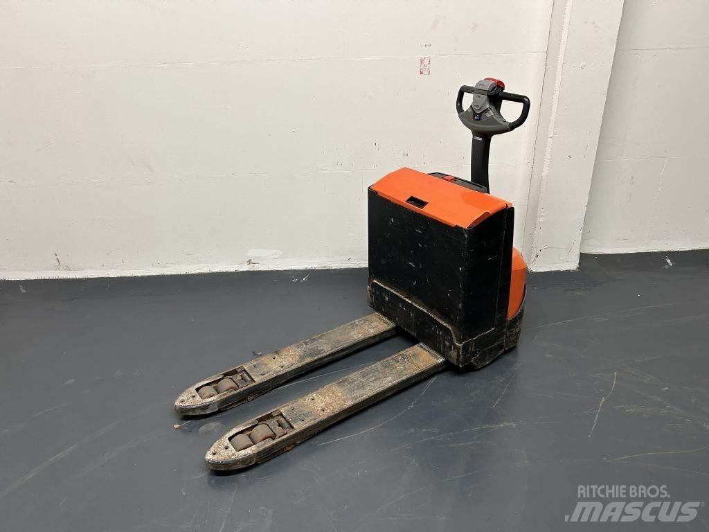 BT LWE200 Low lifter