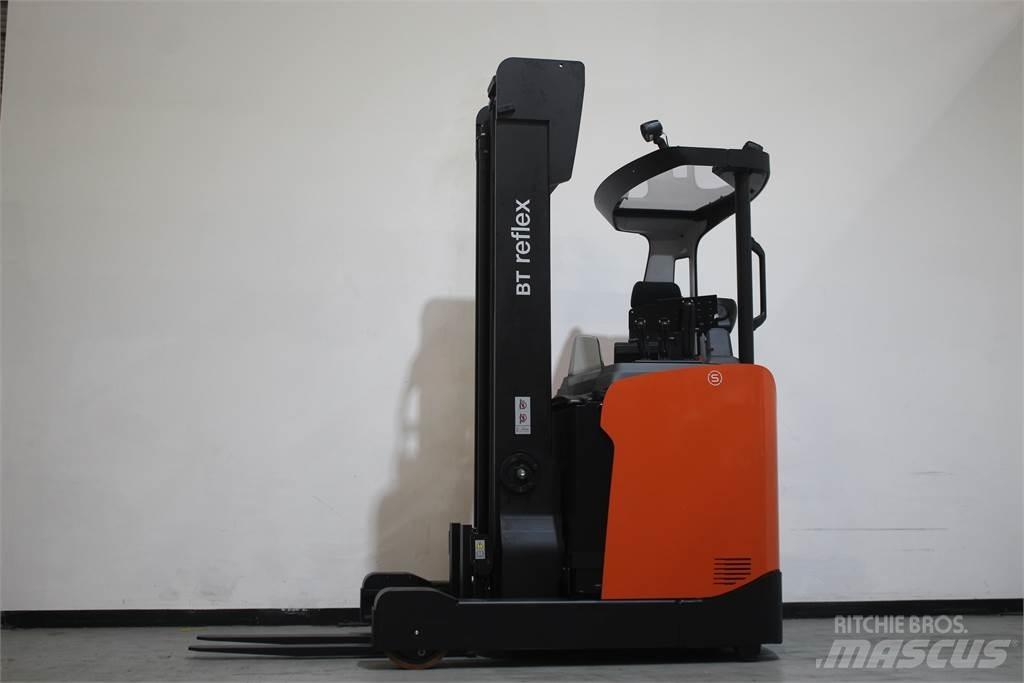 Toyota RRE160H Reach trucks