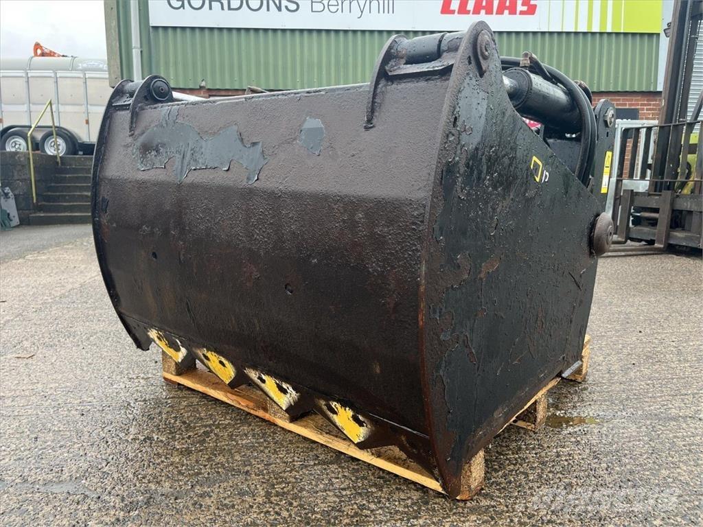 Ålö 125SG Mixer feeders