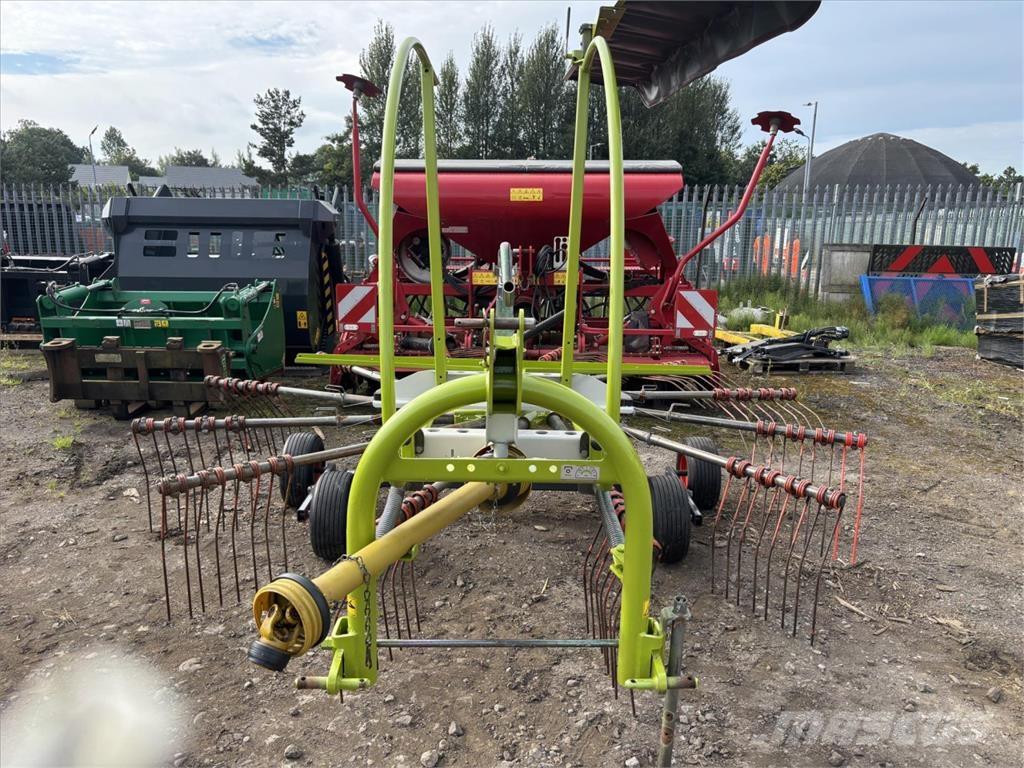 CLAAS LINER 450 Rakes and tedders