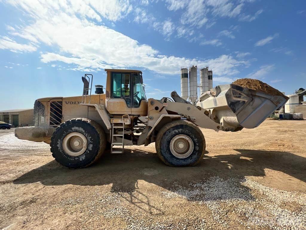Volvo L180F Wheel loaders