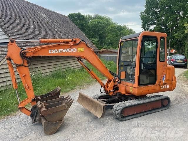 Daewoo SL35 Midi excavators  7t - 12t