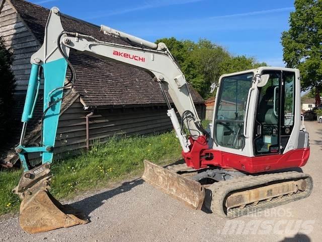 Takeuchi TB250 Midi excavators  7t - 12t