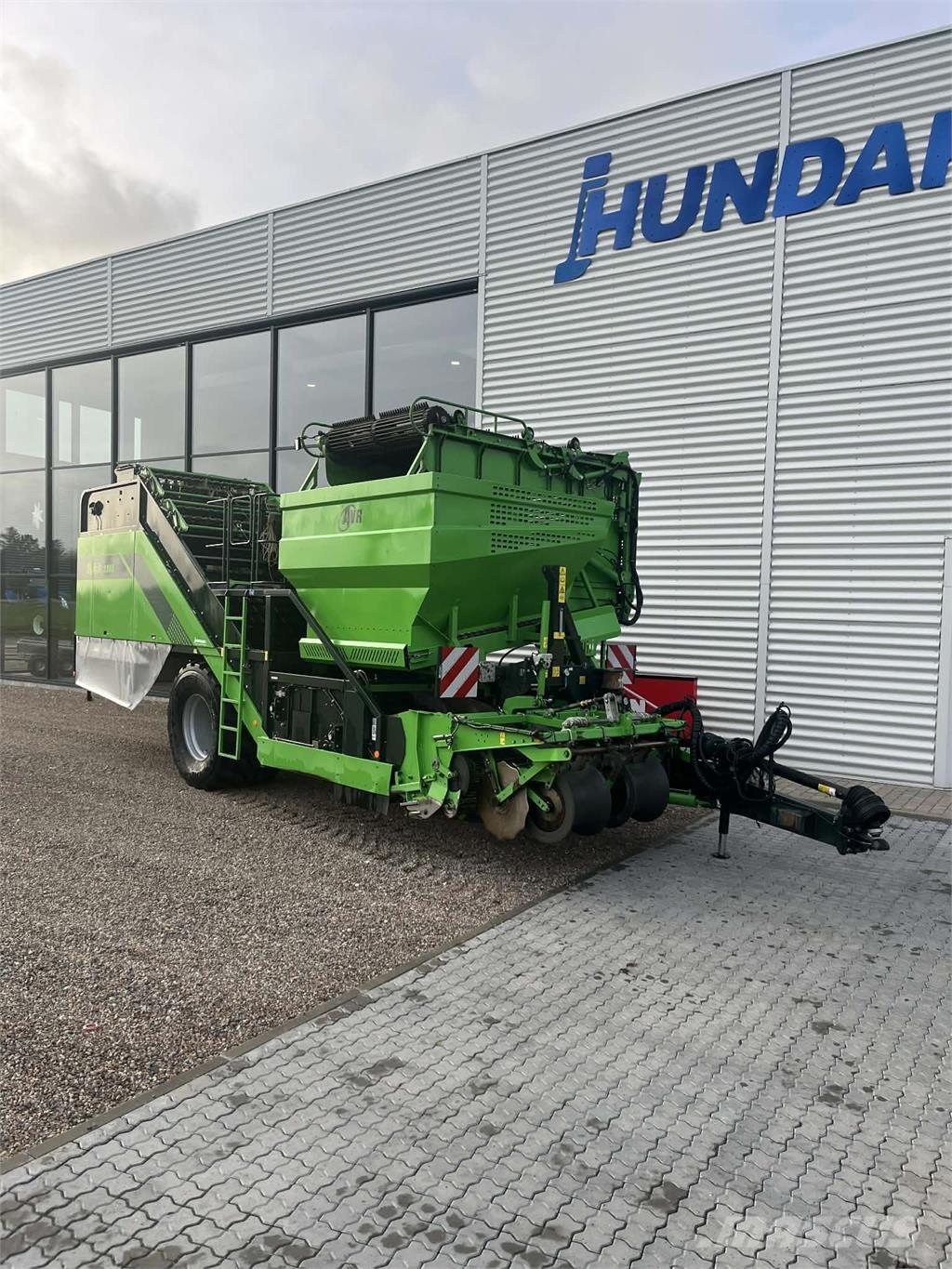 AVR 9200 CR Potato harvesters and diggers