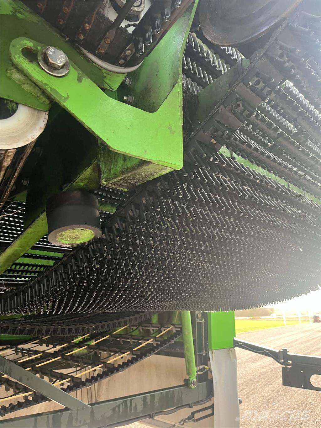 AVR 9200 CR Potato harvesters and diggers