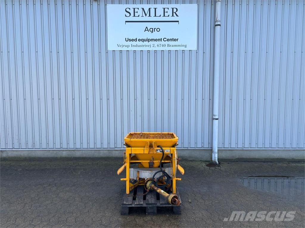 Bogballe S2 Sand and salt spreaders