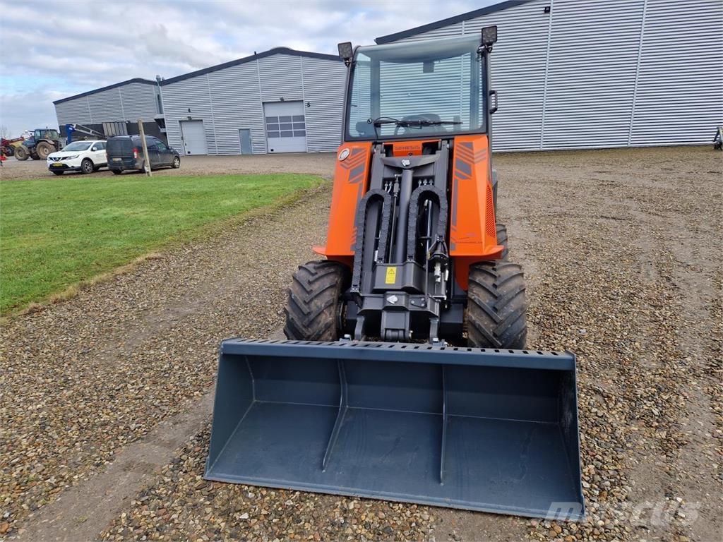Cast 40 XD Mini loaders