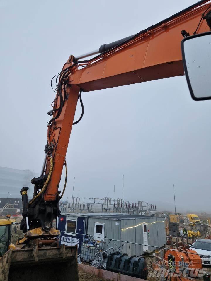 Doosan 255-5 Crawler excavators
