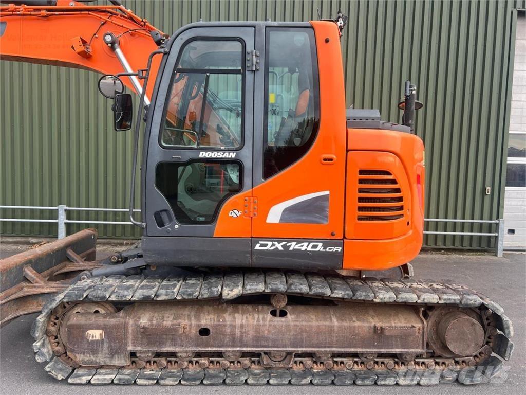 Doosan DX140LCR-5 Crawler excavators