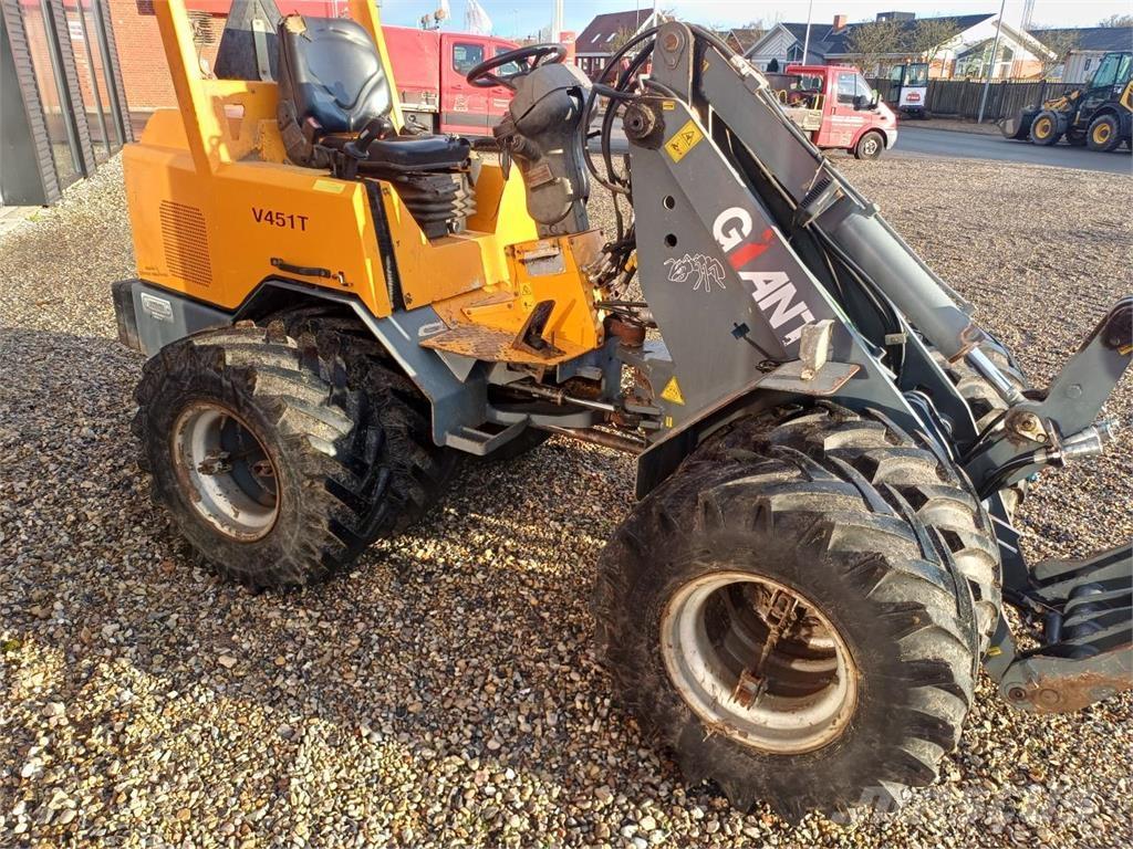 GiANT V451T Mini loaders