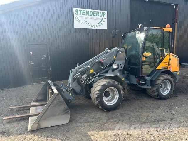 GiANT V5003X Mini loaders