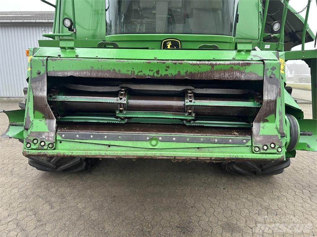 John Deere T660 Combine harvesters