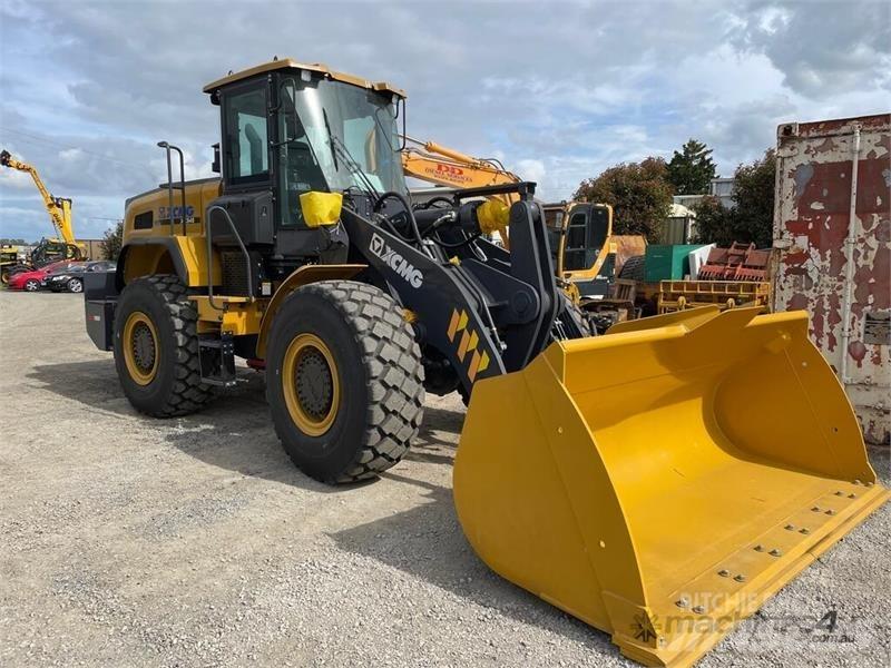  - - -  XCMG 948 Wheel loaders
