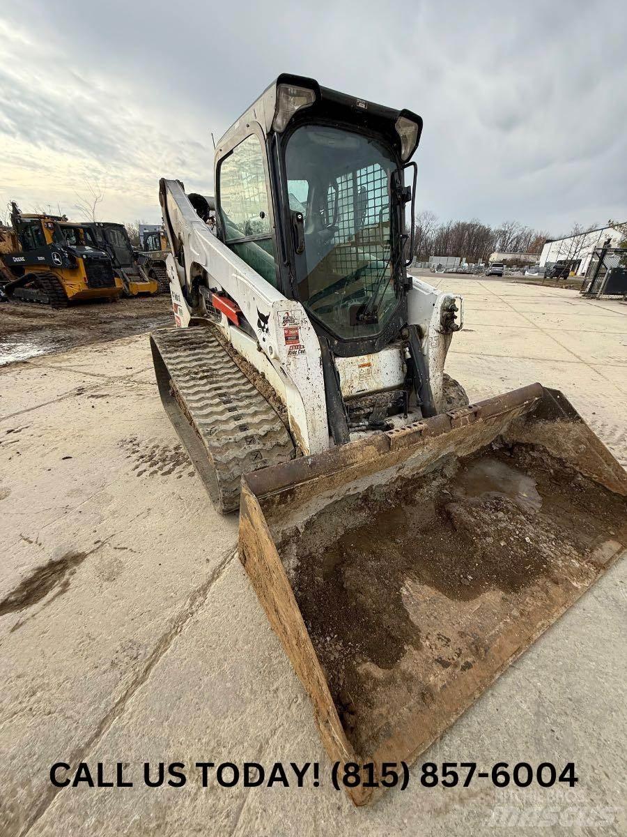 Bobcat T740 Mini loaders