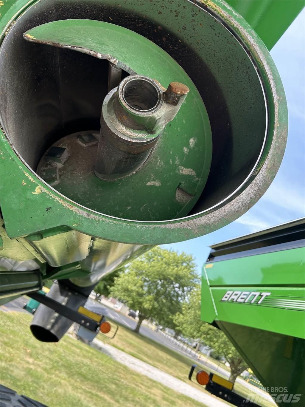 Brent 1082 Grain / Silage Trailers