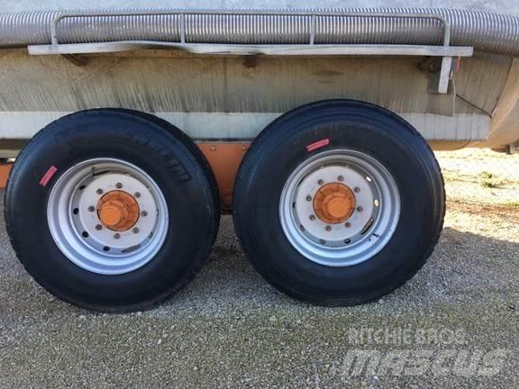  CARRUXO 10000L Grain / Silage Trailers