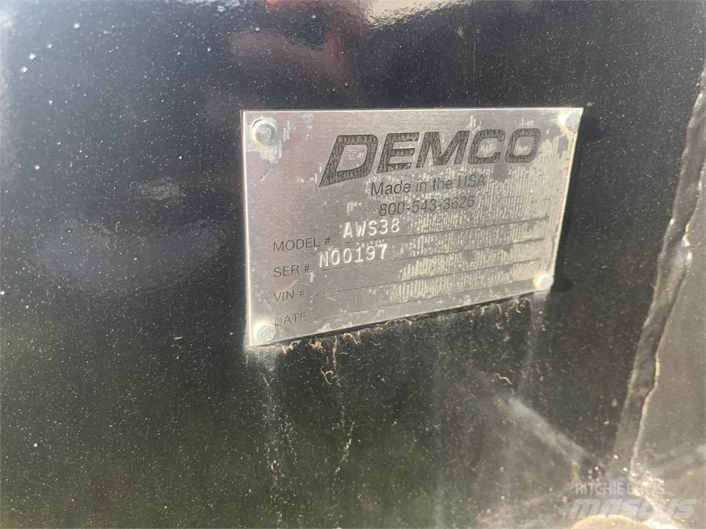 Demco AWS38 Grain / Silage Trailers