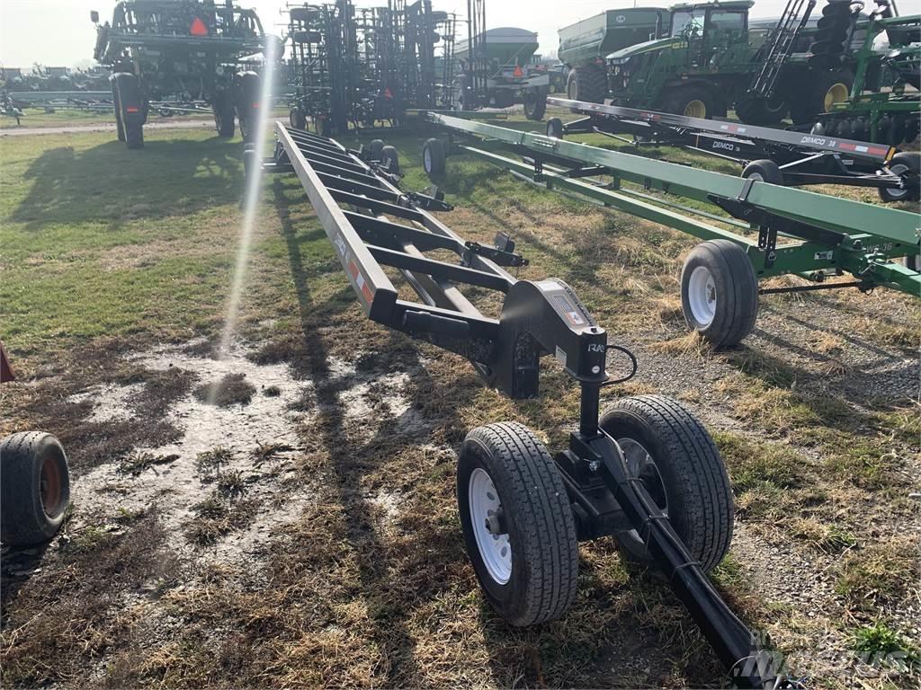 Demco STD42 Grain / Silage Trailers