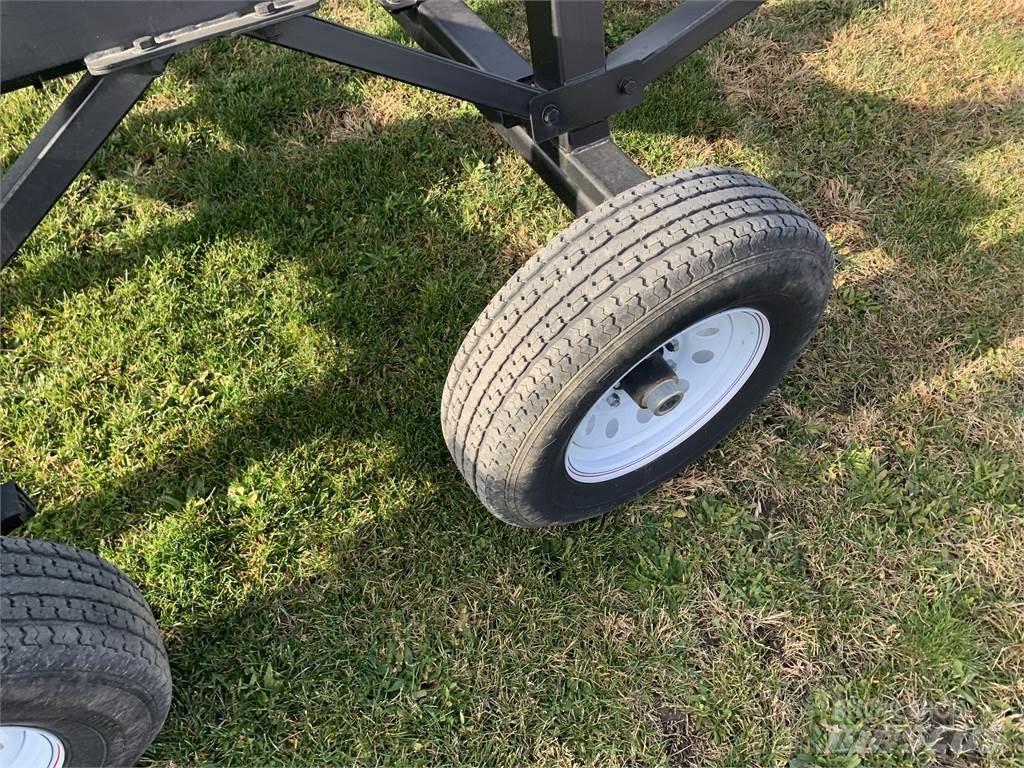 Demco STD42 Grain / Silage Trailers