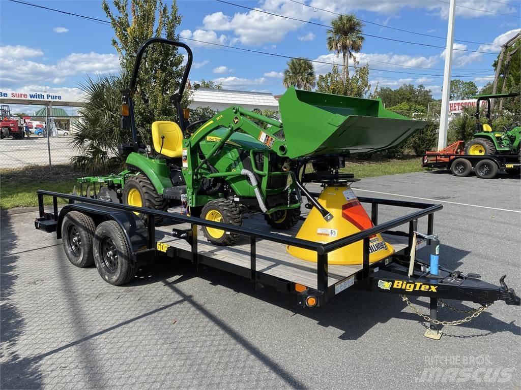 John Deere 1023E Compact tractors
