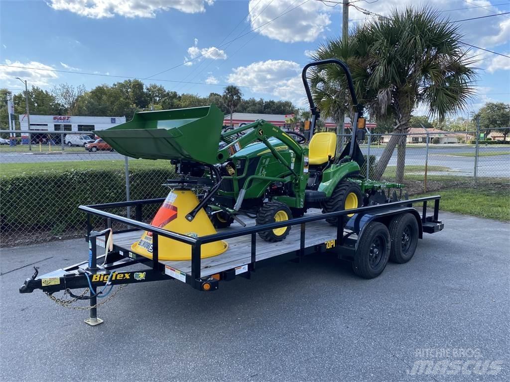 John Deere 1023E Compact tractors
