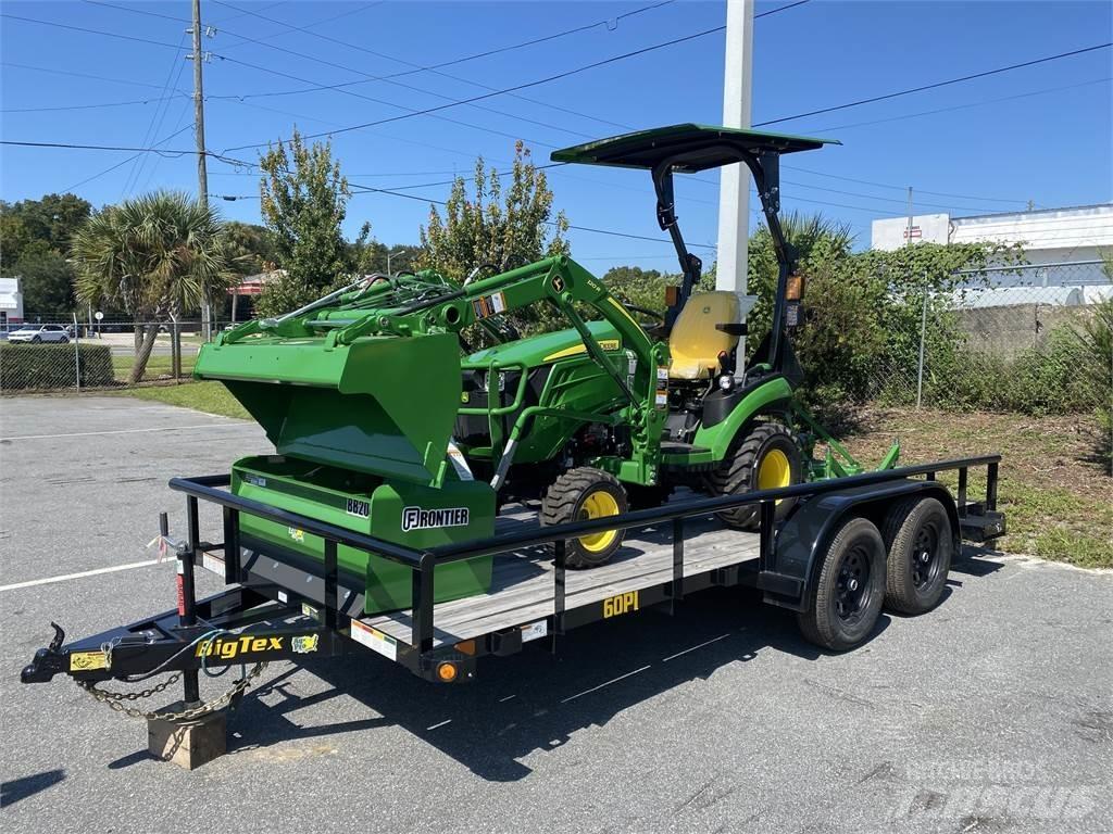 John Deere 1025R Compact tractors