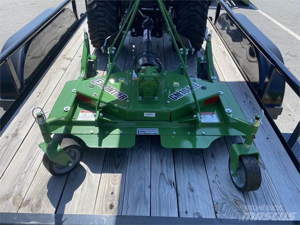John Deere 1025R Compact tractors