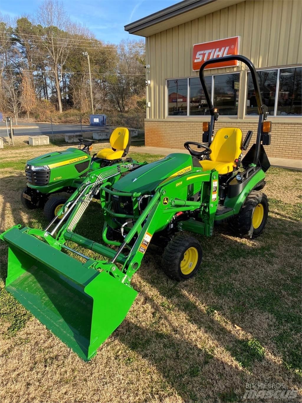 John Deere 1025R Compact tractors