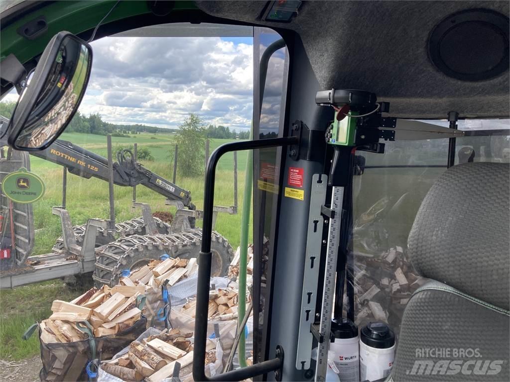 John Deere 1470G Harvesters