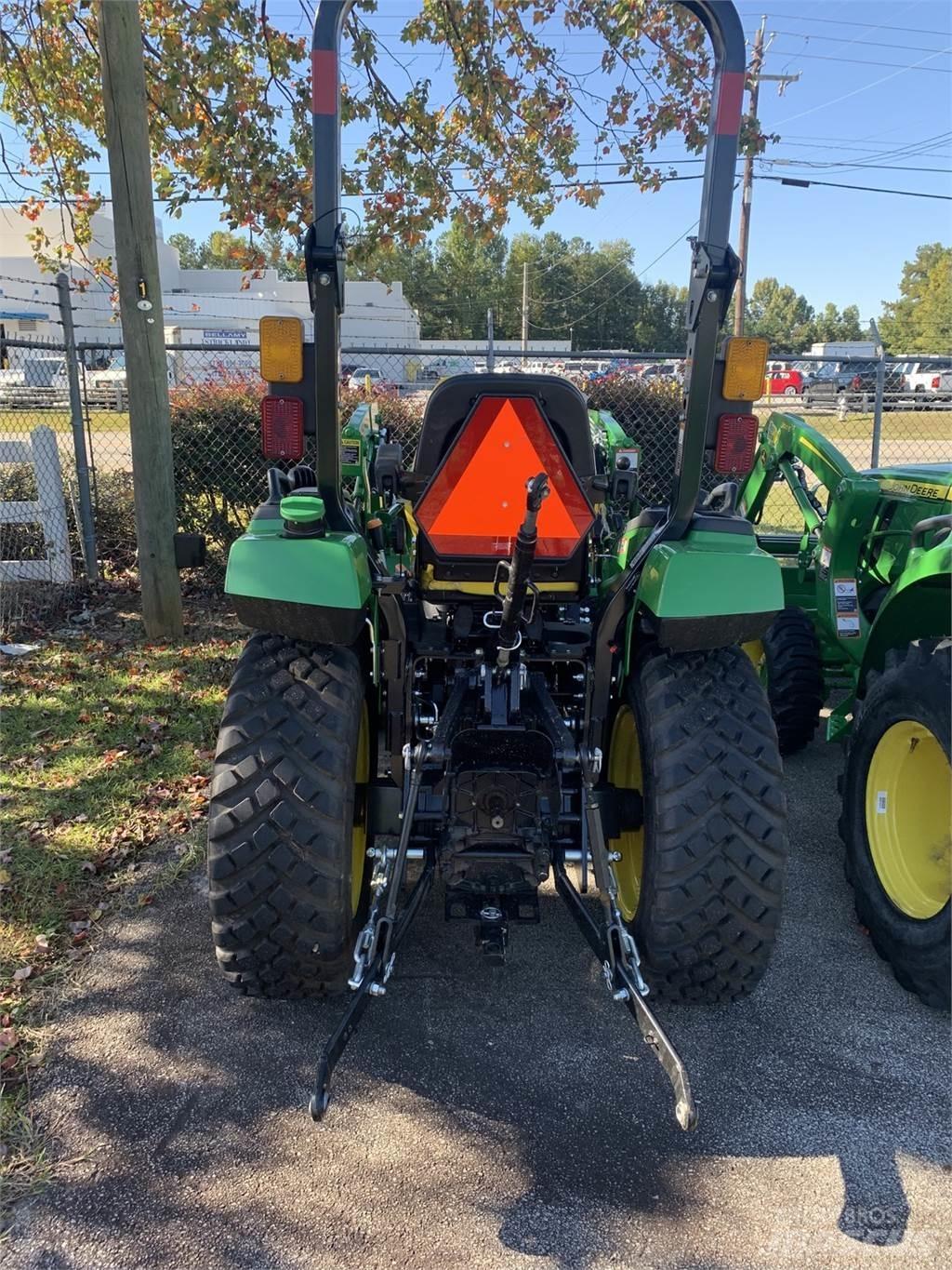 John Deere 2038R Compact tractors
