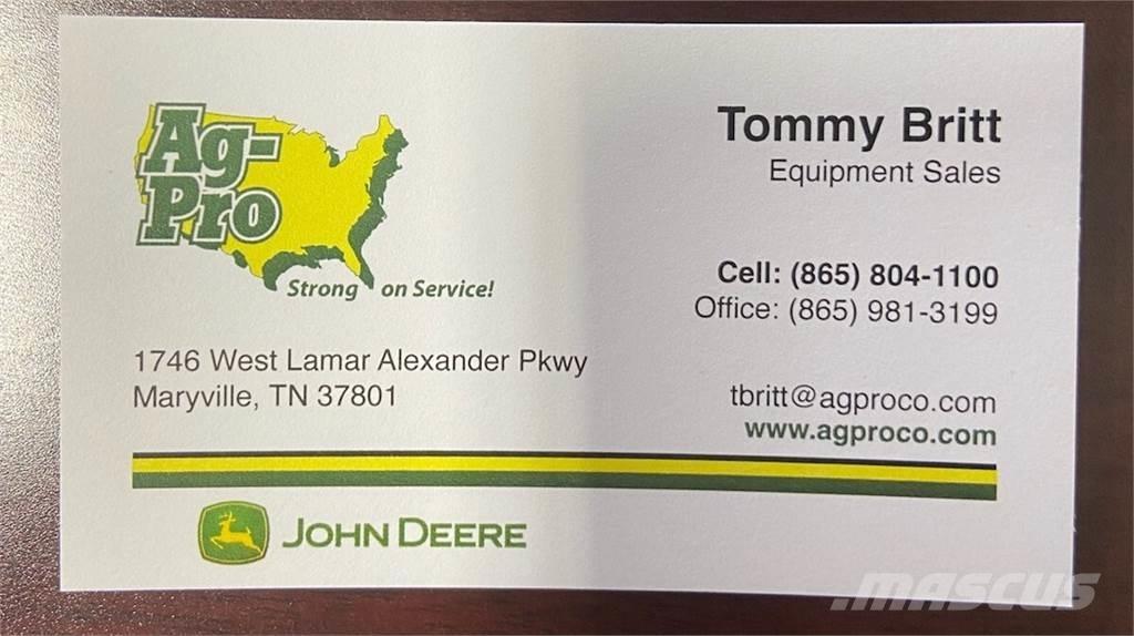 John Deere 3025E Compact tractors