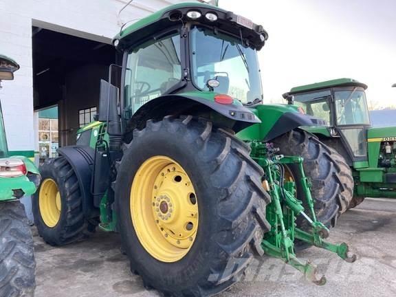 John Deere 7230R Tractors