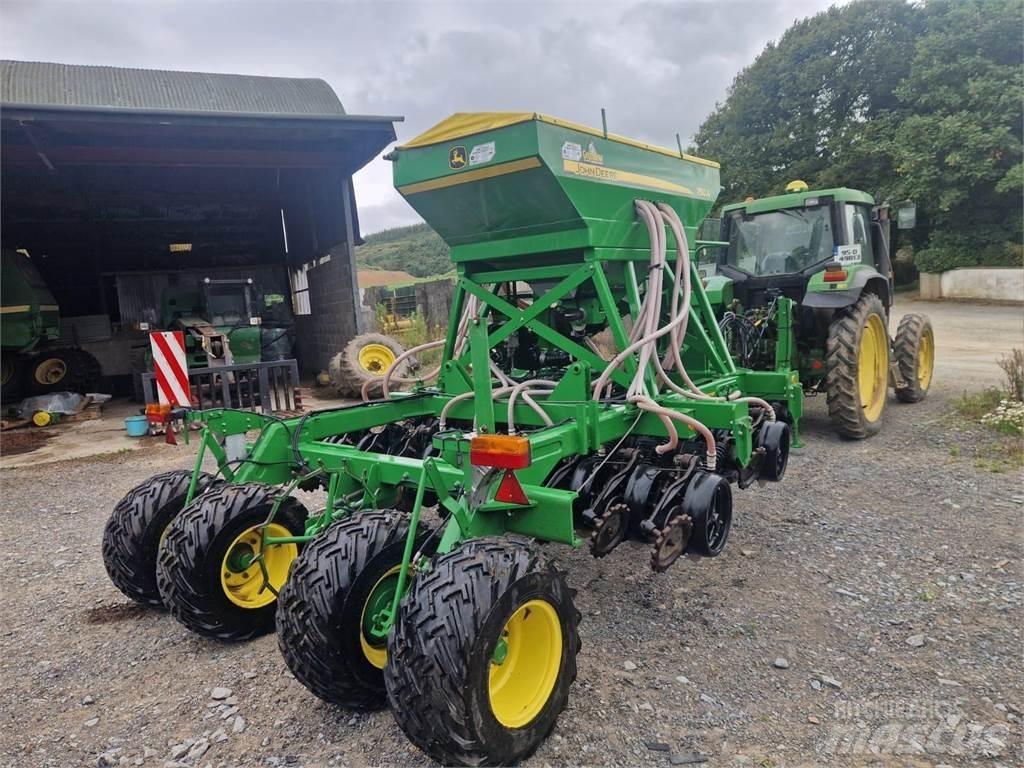 John Deere 750A Drills