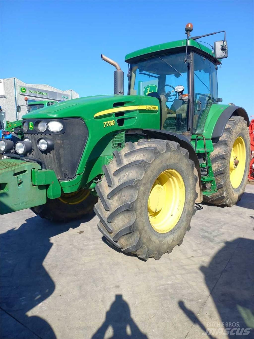 John Deere 7820 Tractors