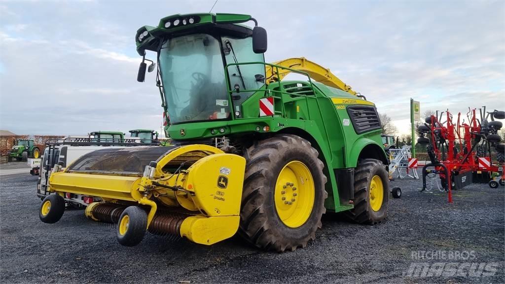 John Deere 9600 Forage harvesters